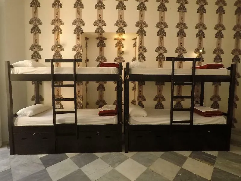 Ostello Joy Plaza De Armas Siviglia Spagna